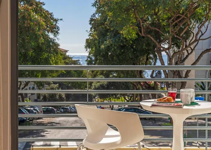 Lido View Place By An Island Funchal